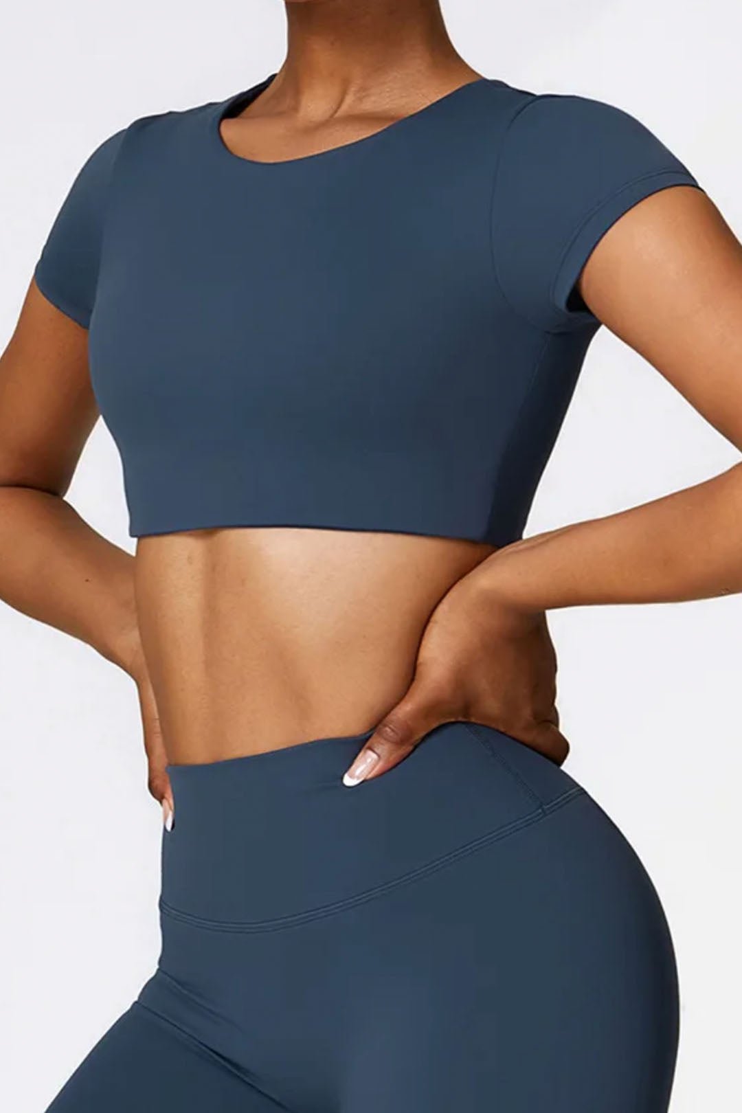 BASE BODY - Soft Sculpt Active Cropped Tee