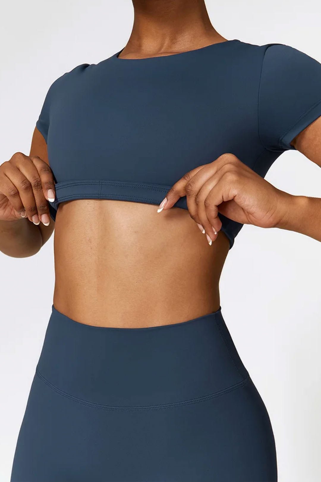 BASE BODY - Soft Sculpt Active Cropped Tee