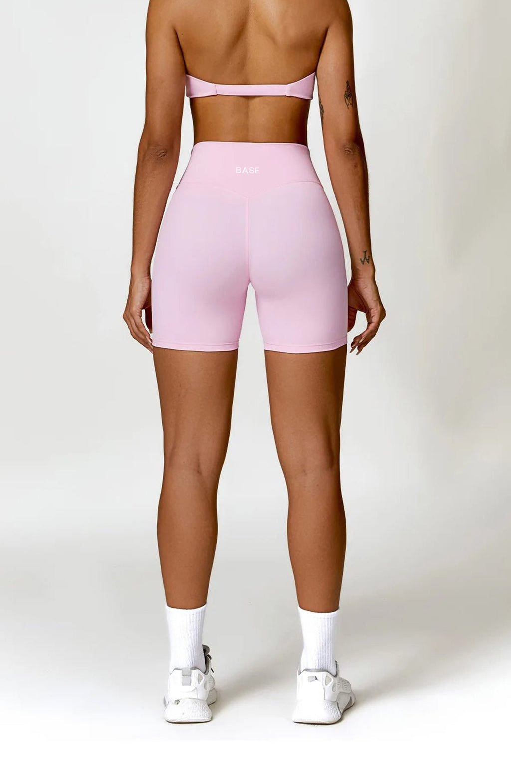 BASE BODY - Soft Sculpt Biker Shorts 6"